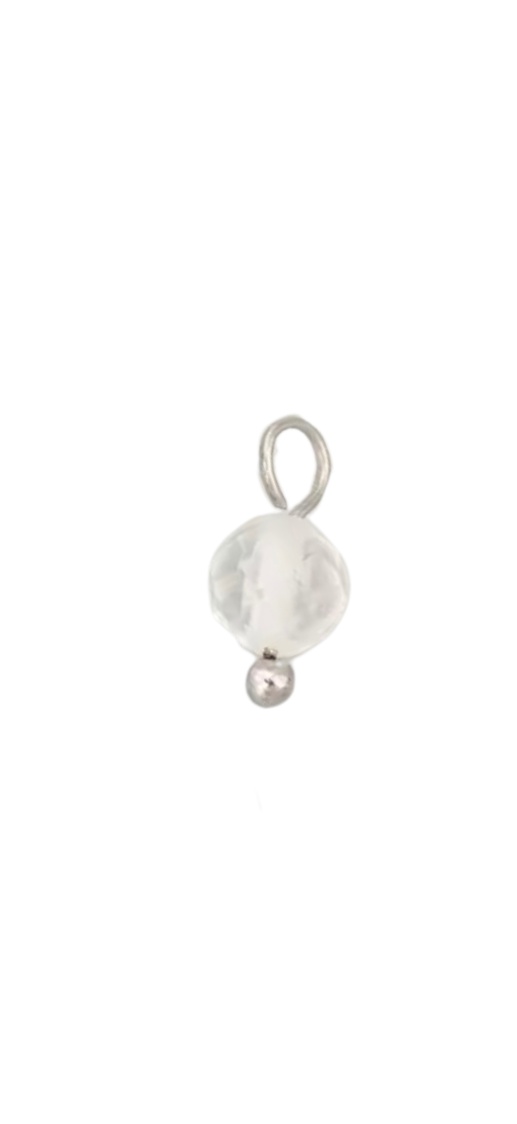 Clear bead in silver